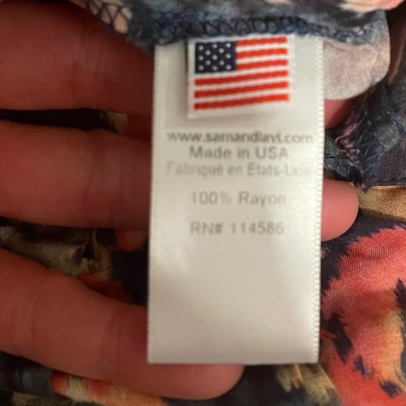 Sam & Lavi matching crop top and cropped pant set - Picture 4 of 8